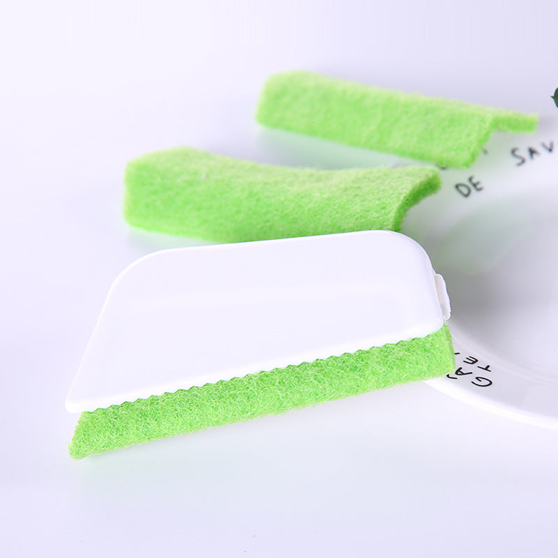 Efficient Green Gap Brush for Pristine Window Grooves - Easy to Use and Durable