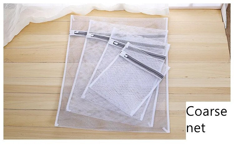 Versatile Mesh Laundry Bags - Ideal for Delicate Washes, Efficient Organizing, and Safe Travel Storage