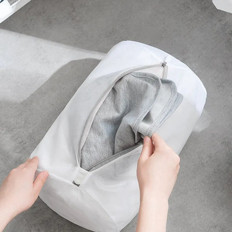 Versatile Mesh Laundry Bags - Ideal for Delicate Washes, Efficient Organizing, and Safe Travel Storage