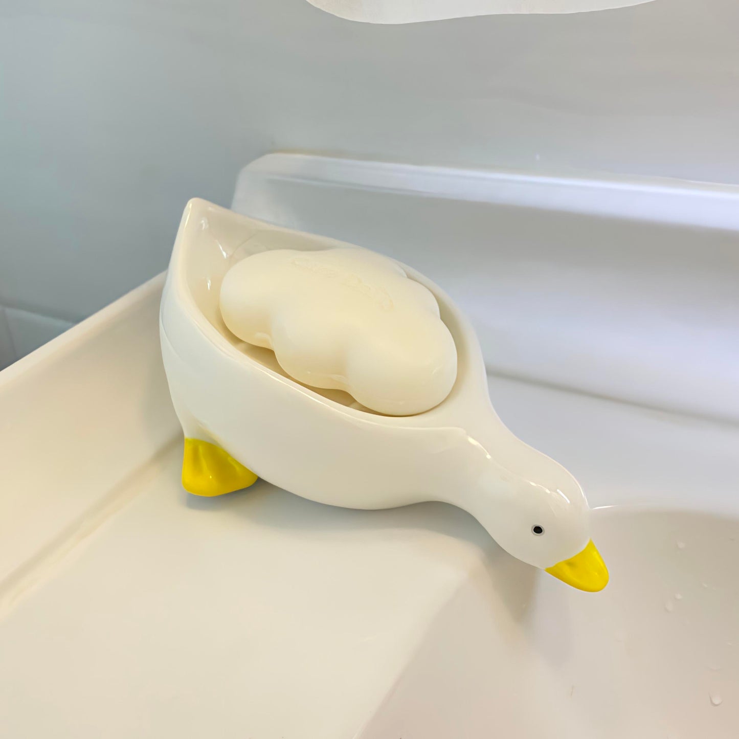 Elegant Minimalist Ceramic Soap Dish 